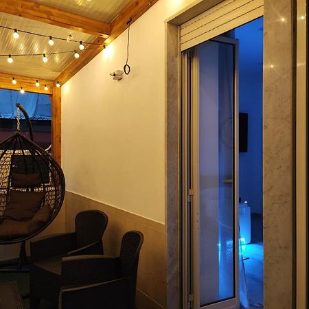 Da Tonino Luxury Apartments Napoli Esterno foto