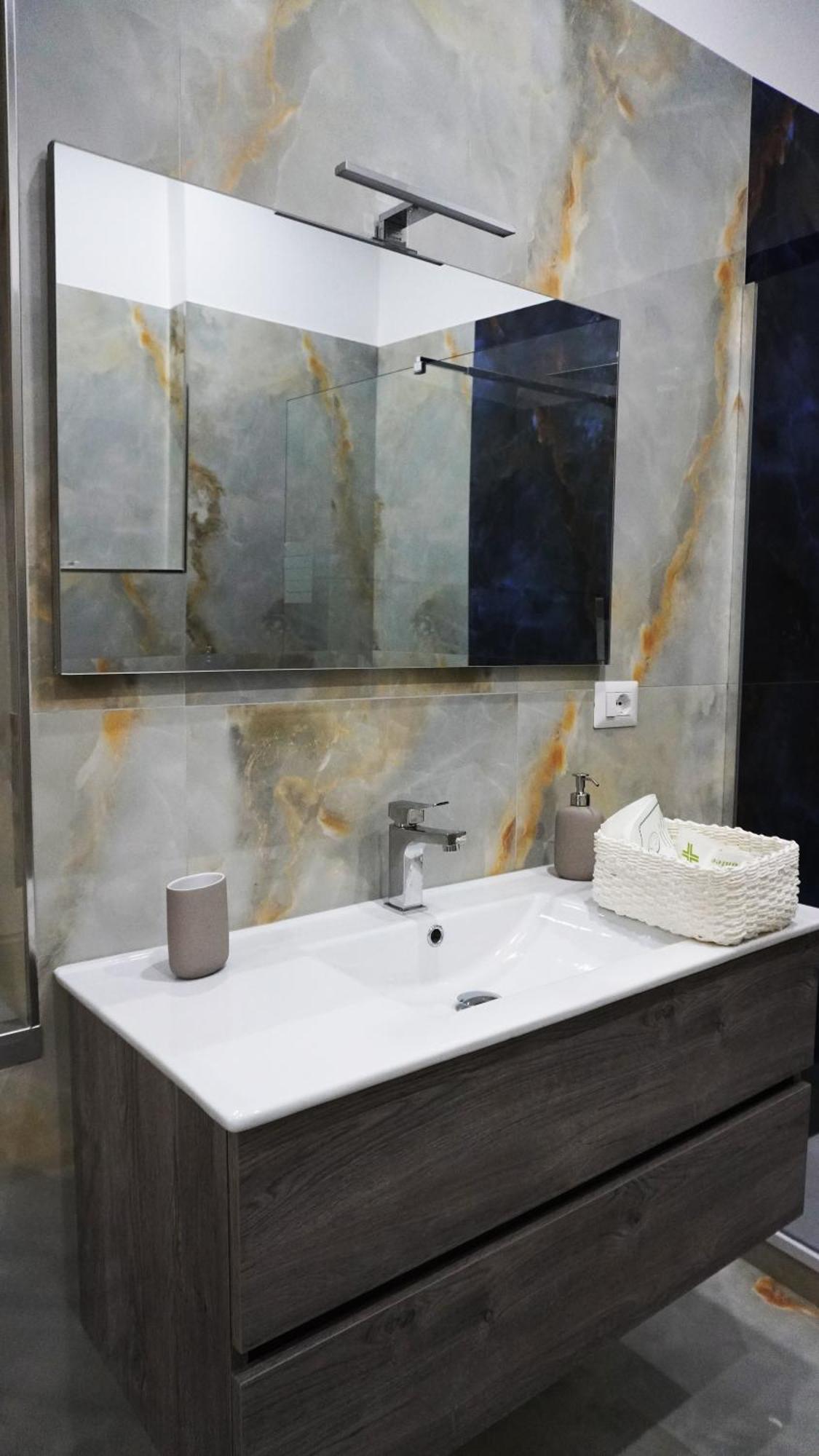 Da Tonino Luxury Apartments Napoli Esterno foto